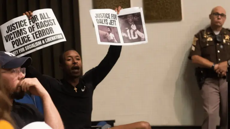 Mask off, mask on, mask off: IMPD violates public access policy